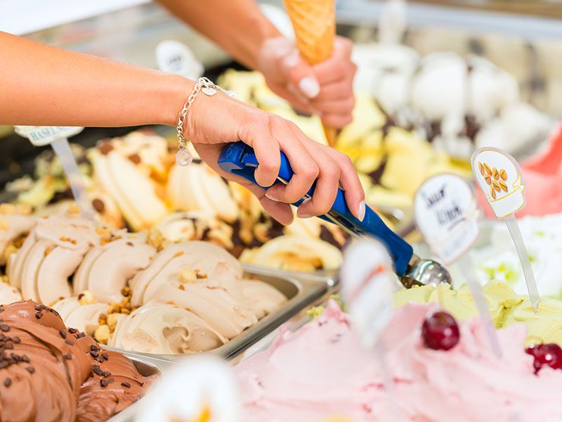 Italienisches Eis und Eisbecher im Landcafe Auszeit